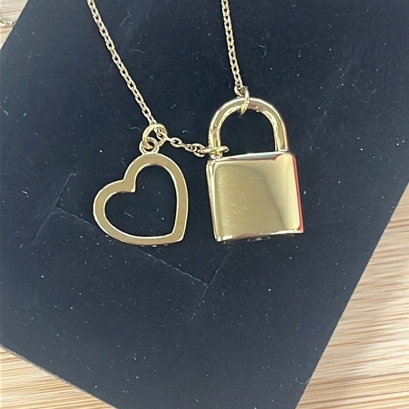 Brand New Michael Kors Gold Tone Rhinestone Heart Logo Charm Locket Necklace - Picture 6 of 13